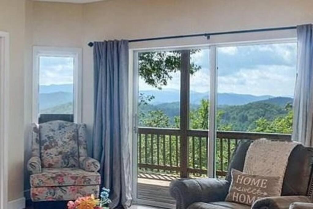 Red Rooster Family Cabin W/Hot Tub+Fire Pit+View Franklin Εξωτερικό φωτογραφία