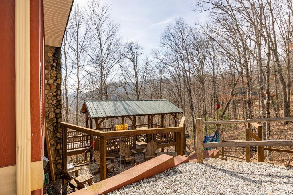 Red Rooster Family Cabin W/Hot Tub+Fire Pit+View Franklin Εξωτερικό φωτογραφία