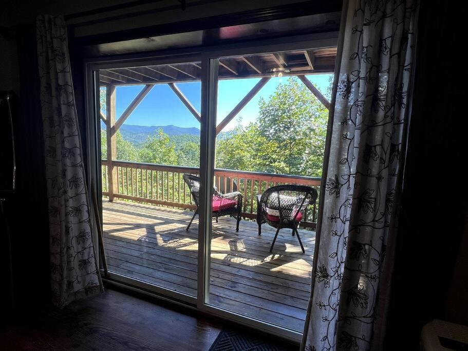 Red Rooster Family Cabin W/Hot Tub+Fire Pit+View Franklin Εξωτερικό φωτογραφία