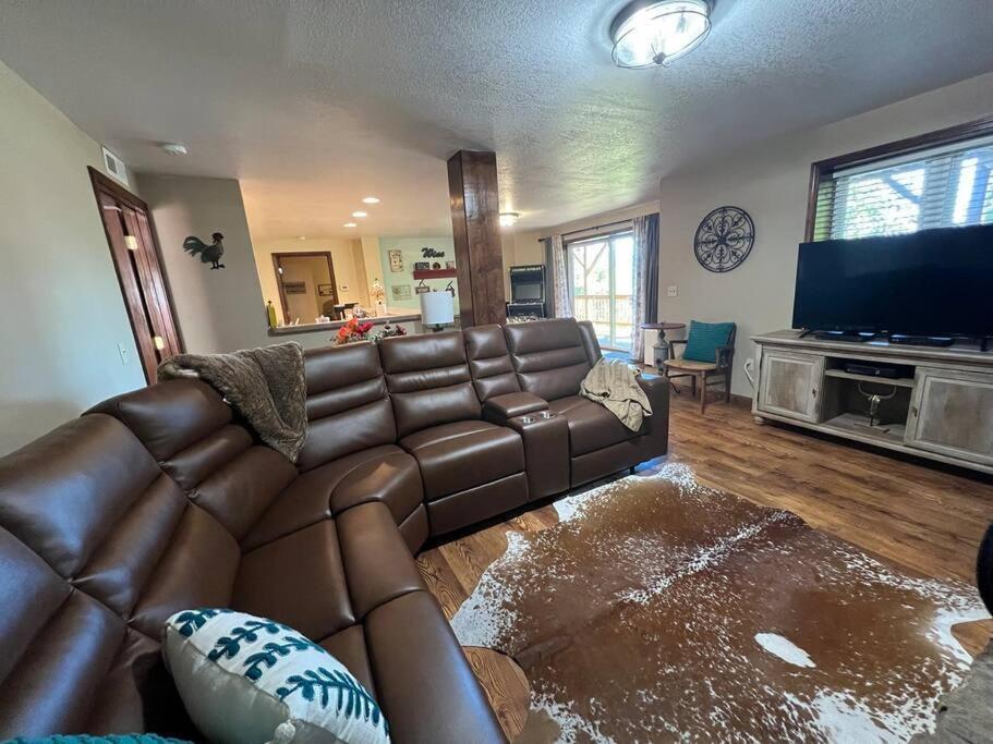 Red Rooster Family Cabin W/Hot Tub+Fire Pit+View Franklin Εξωτερικό φωτογραφία